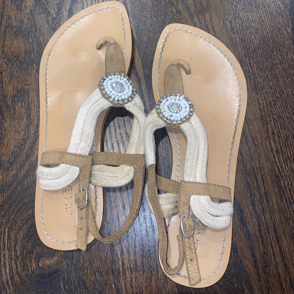 Skemo Sandals